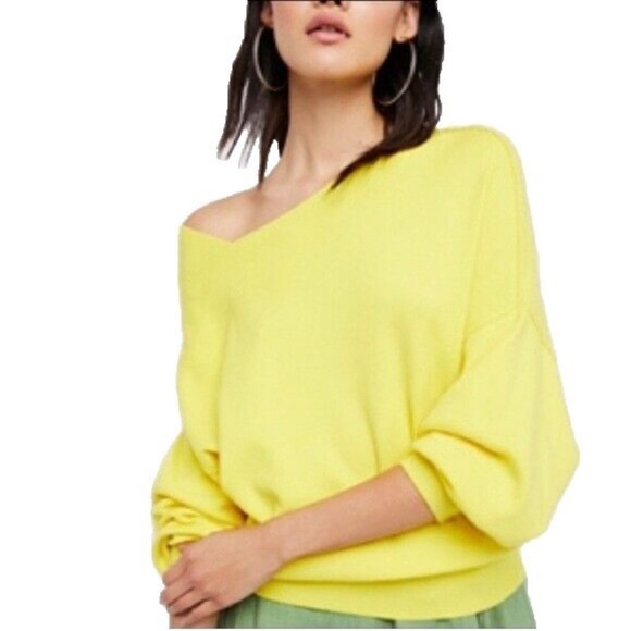 Free People Sweaters - NWT - Free people the check tunic sweater, asymmetrical collar size small